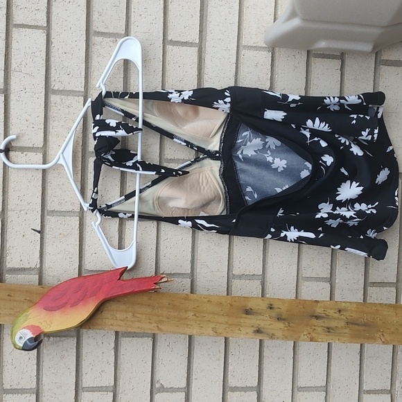 Swimsuit Top** - Picture 7 of 10